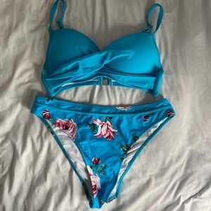 CupShe two piece blue floral bikini